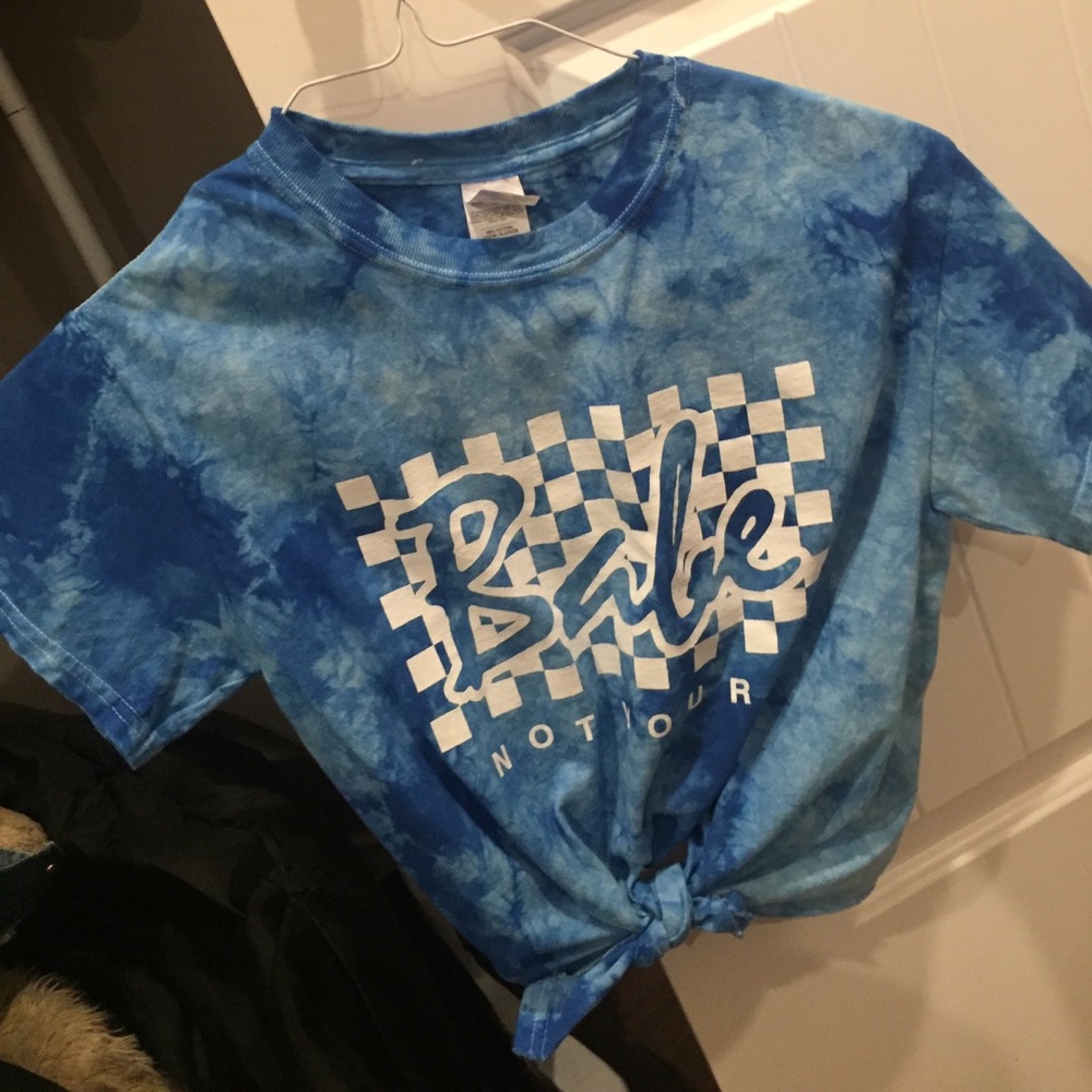 Blue crop top